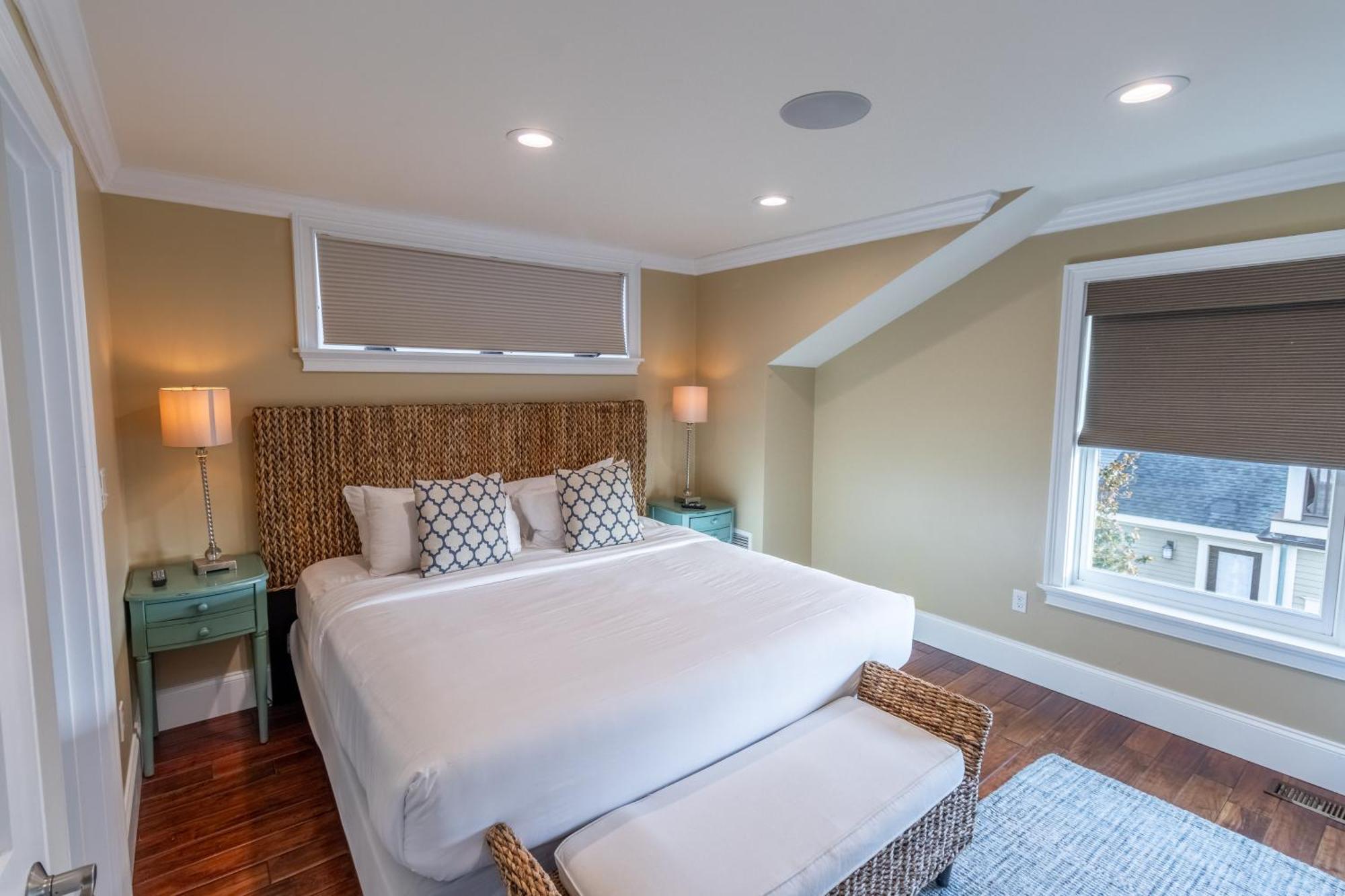 Апартаменты The Newport Lofts - 546 Thames Street Экстерьер фото